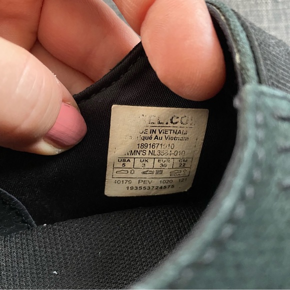 Sorel Women's Out N About Plus Slip-On - Picture 11 of 12